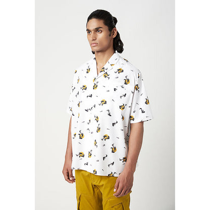 Genes Lecointe Hemant Easy Fit Half Sleeve Shirt In An All-Over Fish Print