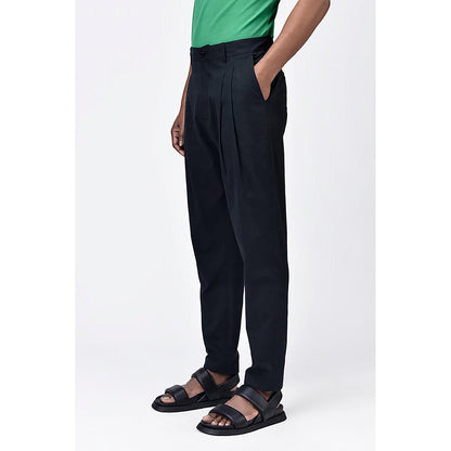 Genes Lecointe Hemant Men's Black Cotton Light Twill Double Pleated Carrot Trousers