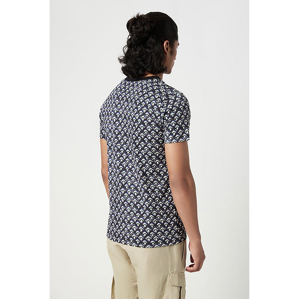 Genes Lecointe Hemant Regular Fit T-Shirt In All-Over Scallop Print