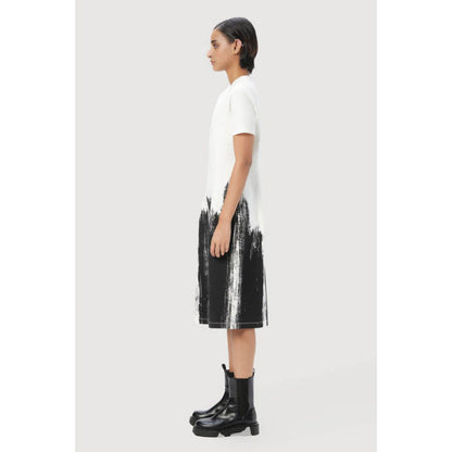 Genes Lecoanet Hemant Slim Fit Round Neck Dress With Brush Stroke Print