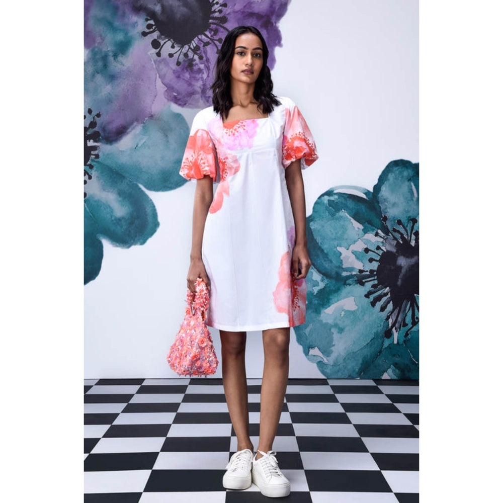 Genes Lecoanet Hemant Anemone Flower Regular Fit Dress- White Coral