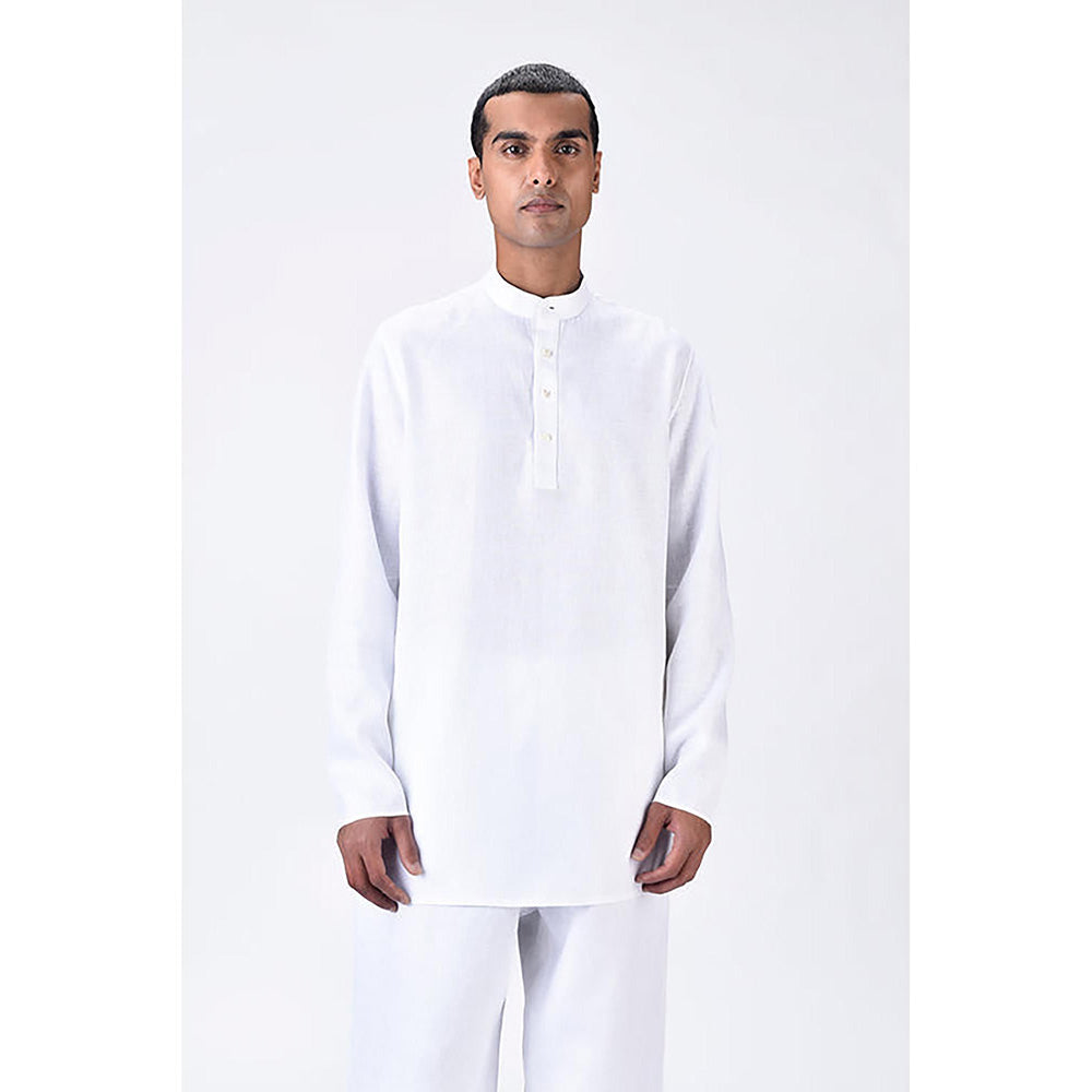 Genes Lecoanet Hemant Linen Mandarin Neck Solid/Plain Regular Fit White Kurta