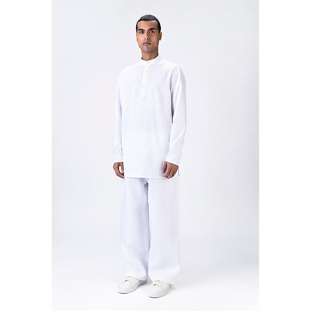 Genes Lecoanet Hemant Linen Mandarin Neck Solid/Plain Regular Fit White Kurta