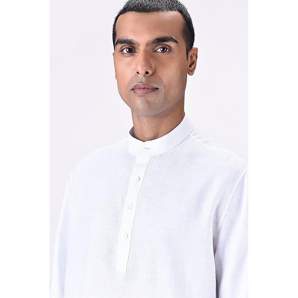 Genes Lecoanet Hemant Linen Mandarin Neck Solid/Plain Regular Fit White Kurta