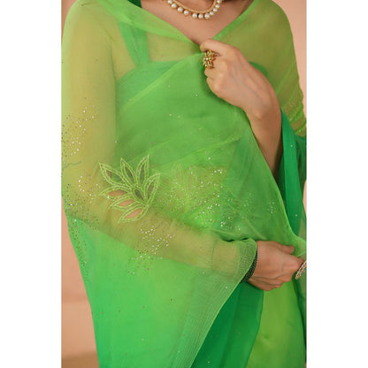 Geroo Luxe Green Shaded Net Patch Work Chiffon Saree with Unstitched Blouse