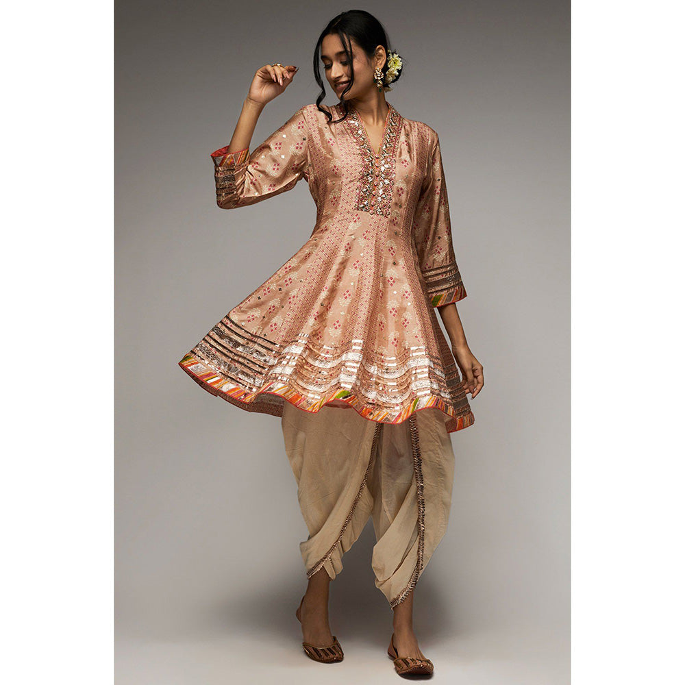 Gopi Vaid Pink Tilla Dhoti (Set of 2)