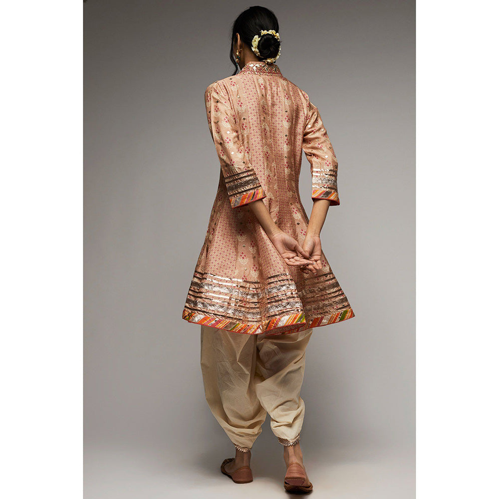 Gopi Vaid Pink Tilla Dhoti (Set of 2)