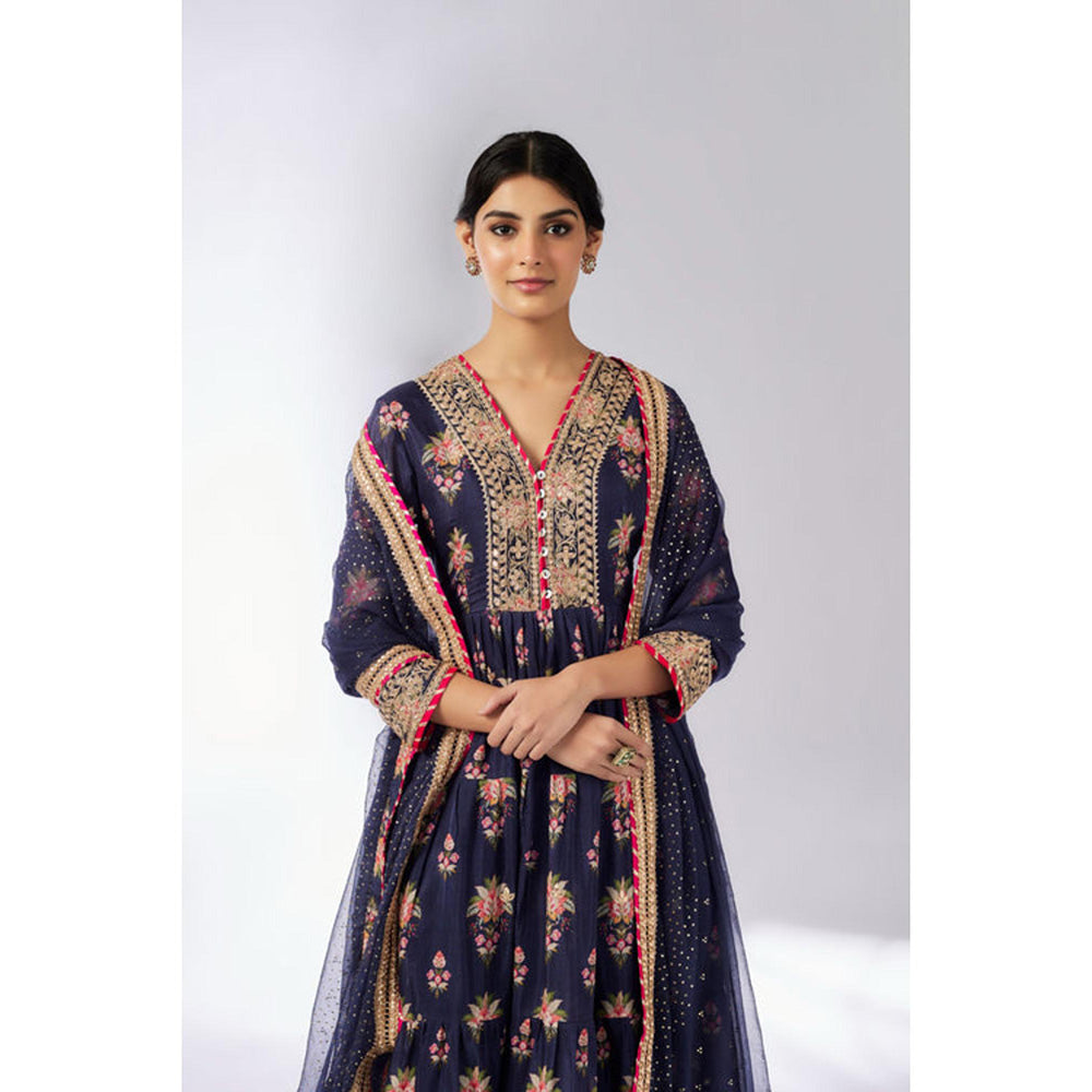 Gopi Vaid Joshna Tiered AG Set