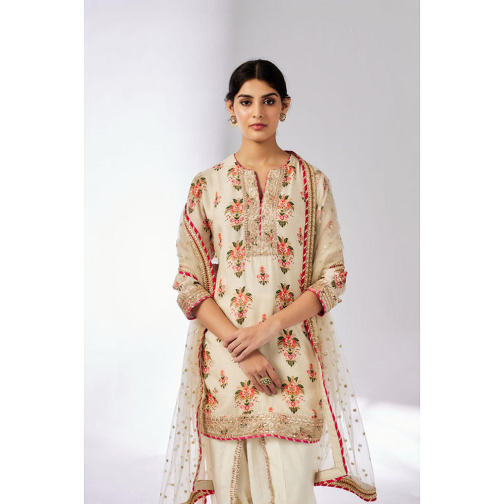 Gopi Vaid Moulika Dhoti Set