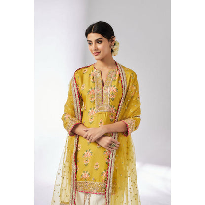 Gopi Vaid Moulika Dhoti Set