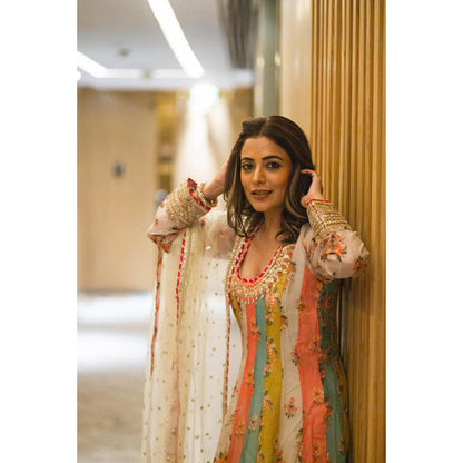 Gopi Vaid Nisha Aggarwal in Jaanki AG Set