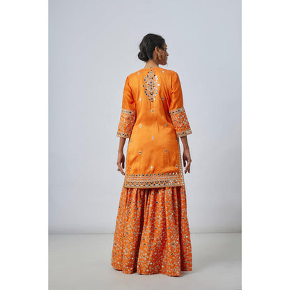 Gopi Vaid Aadhira Sharara Set