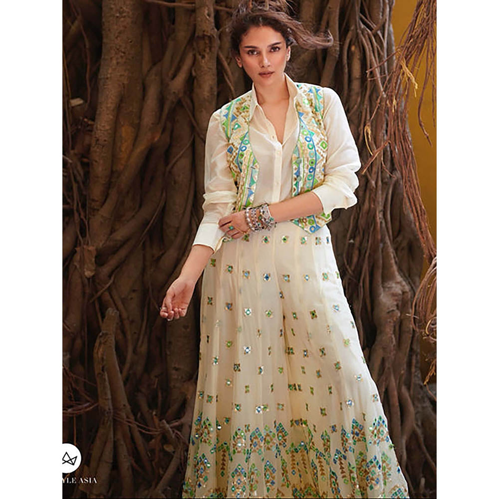 Gopi Vaid Aditi Rao Hydari In Amara Jacket Set with Flared Pants