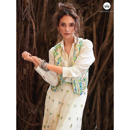 Gopi Vaid Aditi Rao Hydari In Amara Jacket Set with Flared Pants