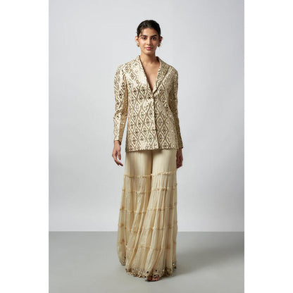 Gopi Vaid Agasti Sharara Set
