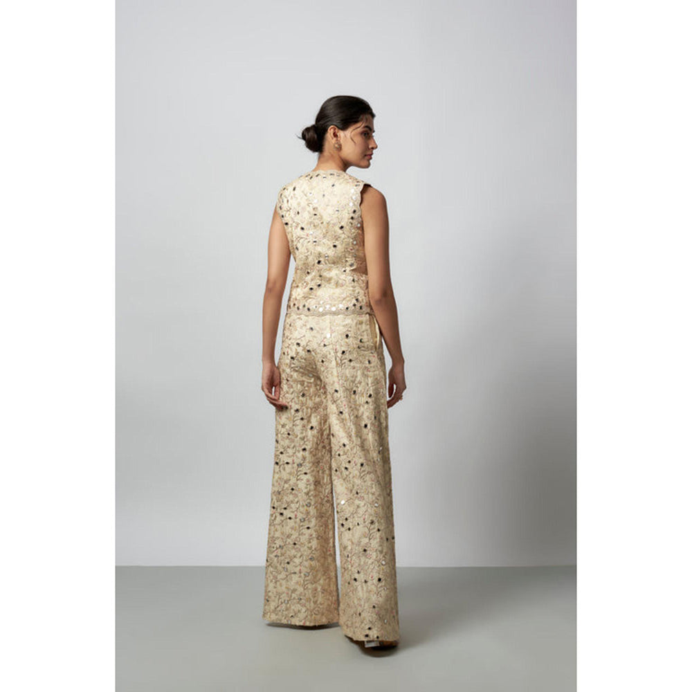 Gopi Vaid Akila Pant Set