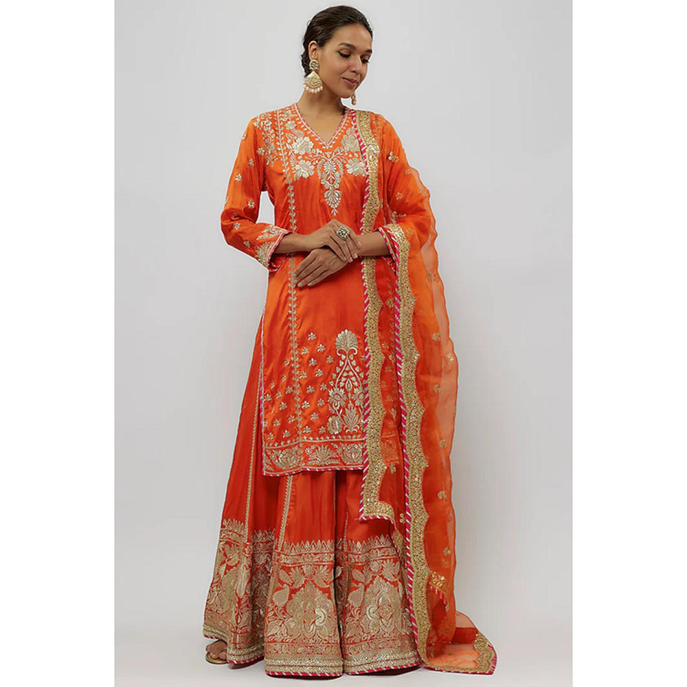 Gopi Vaid Baani Sharara Set