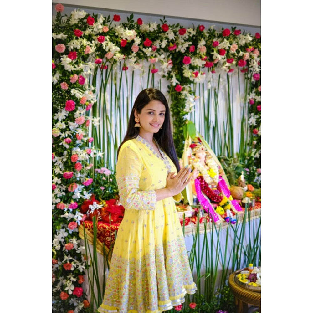 Gopi Vaid Chetna Pandey in Noor AG with Dhoti