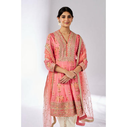 Gopi Vaid Ekta AG Dhoti Set