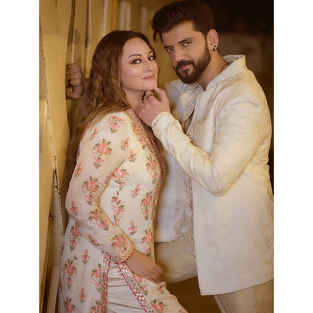 Gopi Vaid Gargi Tunic with Palazzo-Sonakshi Sinha