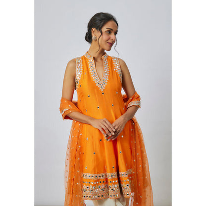 Gopi Vaid Gitashri Dhoti Set