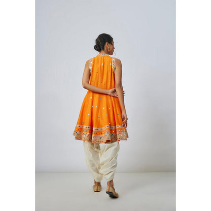 Gopi Vaid Gitashri Dhoti Set