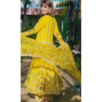 Gopi Vaid Hina Khan in Cheshtha Anarkali Set