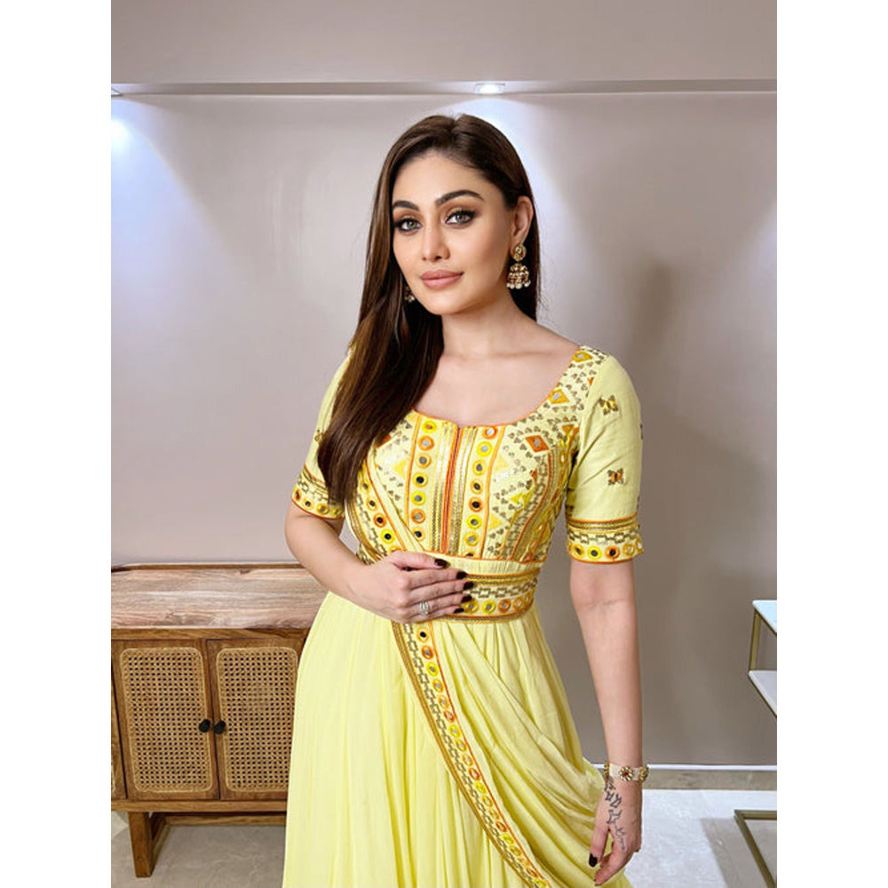 Gopi Vaid Shefali Jariwala In Saree with Stitched Blouse Gown