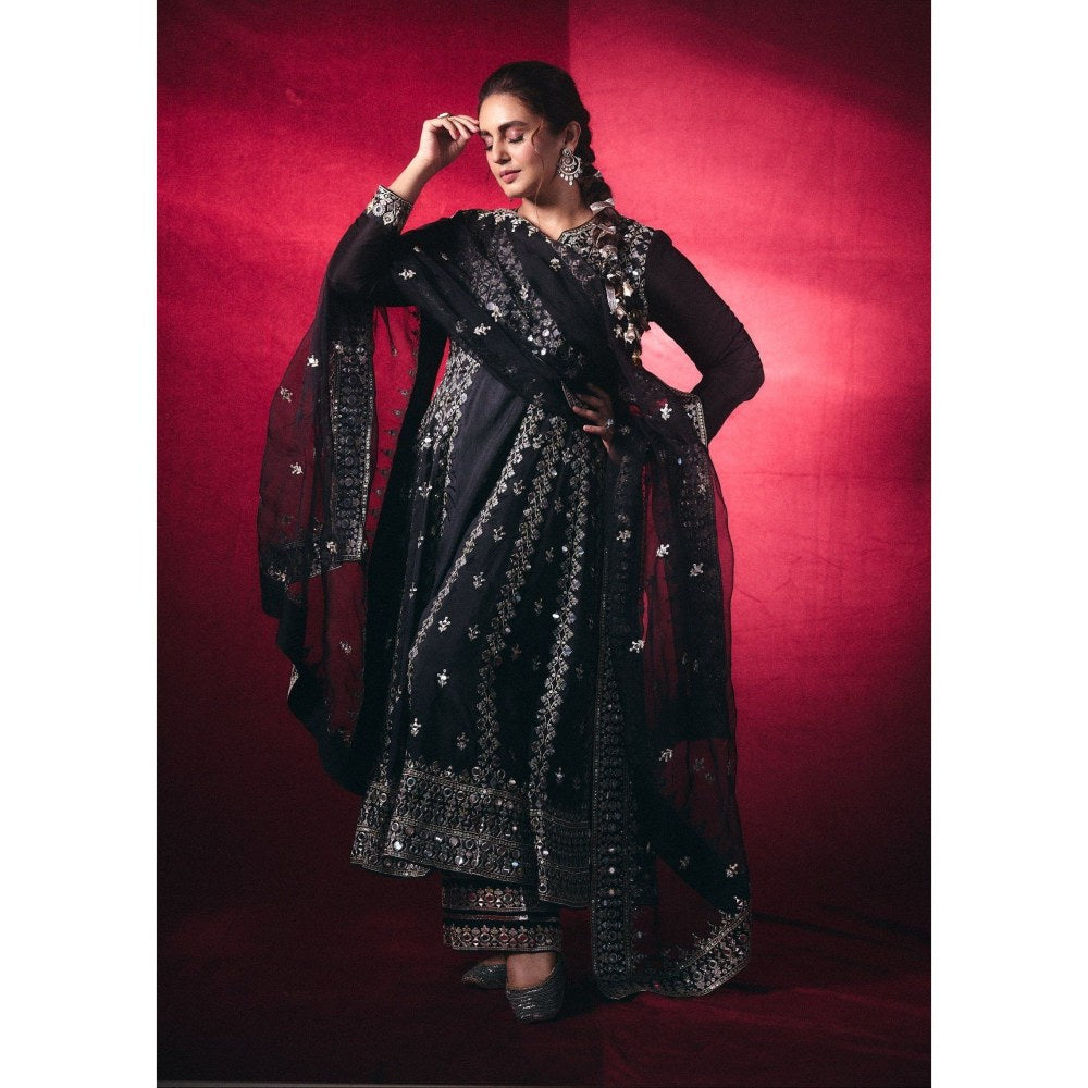 Gopi Vaid Amiha Black Kurta with Pant and Dupatta