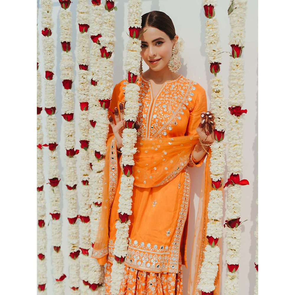 Gopi Vaid Aadhira Sharara Set -Aamna Sharif