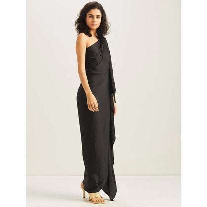 GUAPA Girlfriend Toga - Black