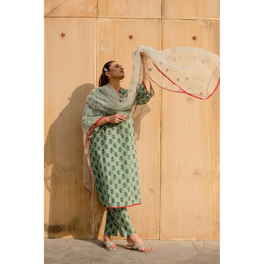 Gulabo Jaipur Noya Green Kurta with Pants & Dupatta (Set of 3)