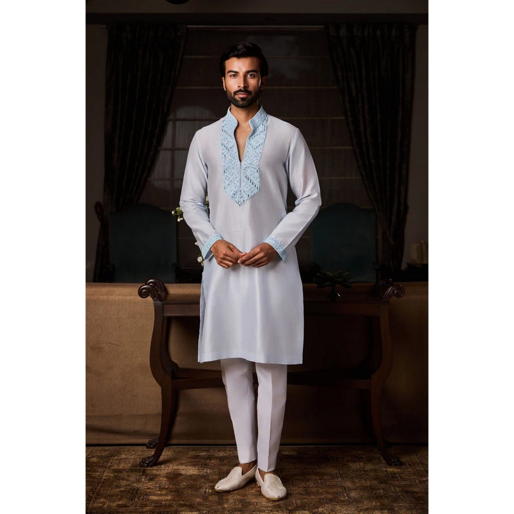 HISTORI Chanderi Silk Men Blue Embroidered Kurta with Trouser