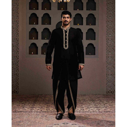 HISTORI Cotton Silk Men Black Embroidered Kurta with Dhoti