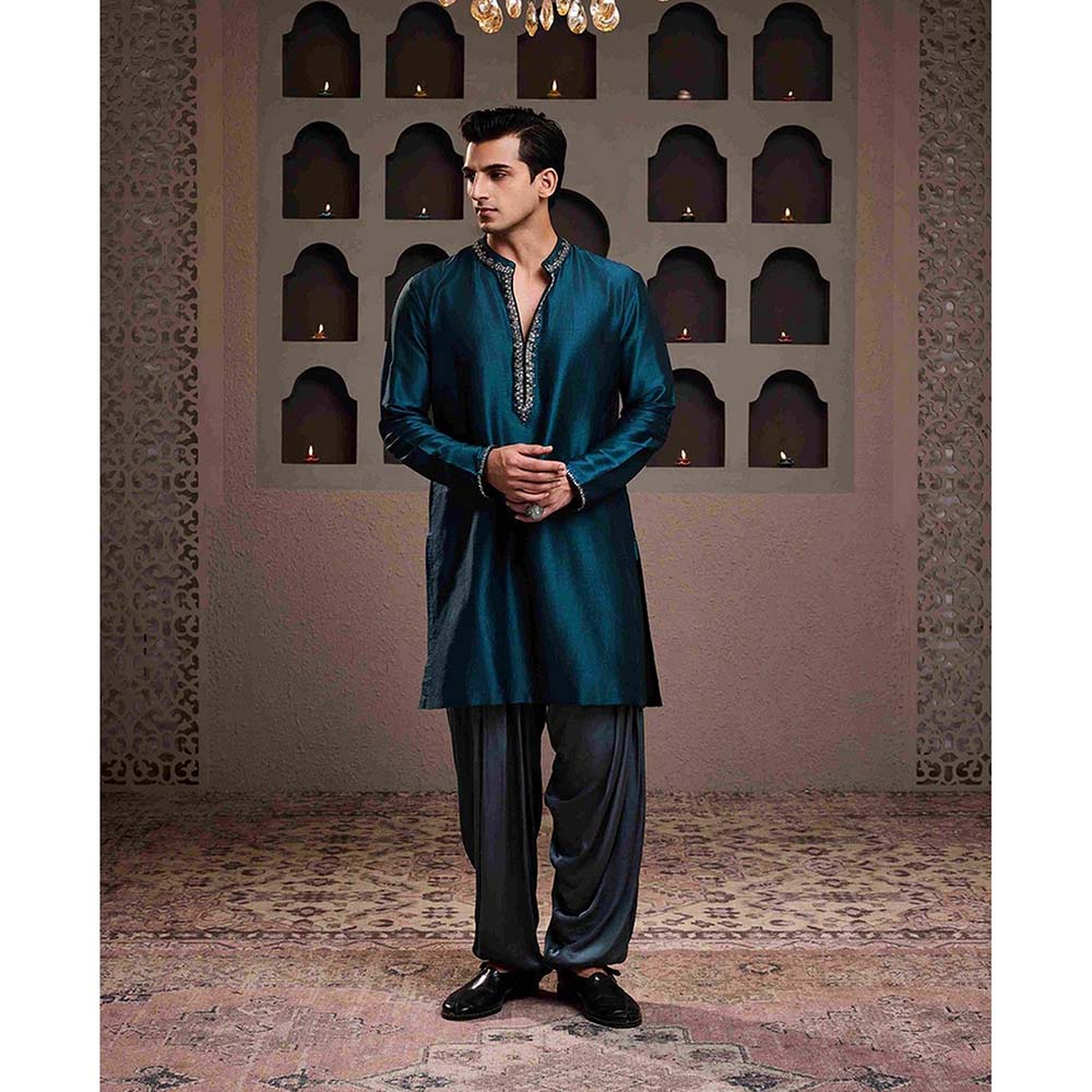 HISTORI Chanderi Men Teal Embellished Kurta with Salwar