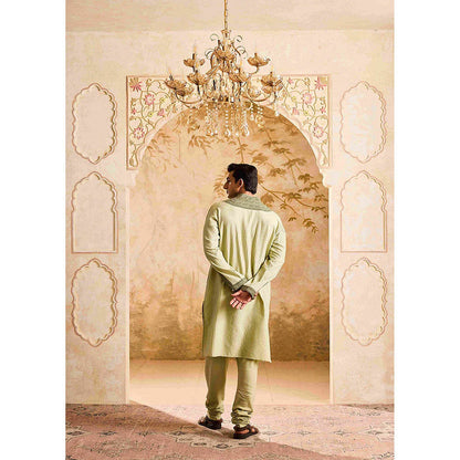 HISTORI Chanderi Men Green Embroidered Kurta with Churidar