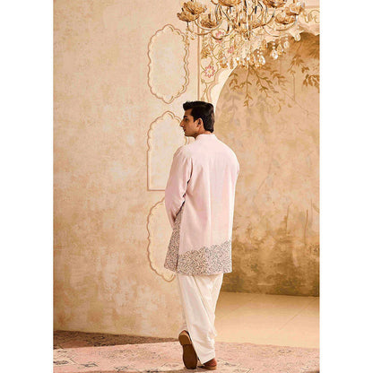 HISTORI Chanderi Men Pink Embroidered Kurta with Salwar