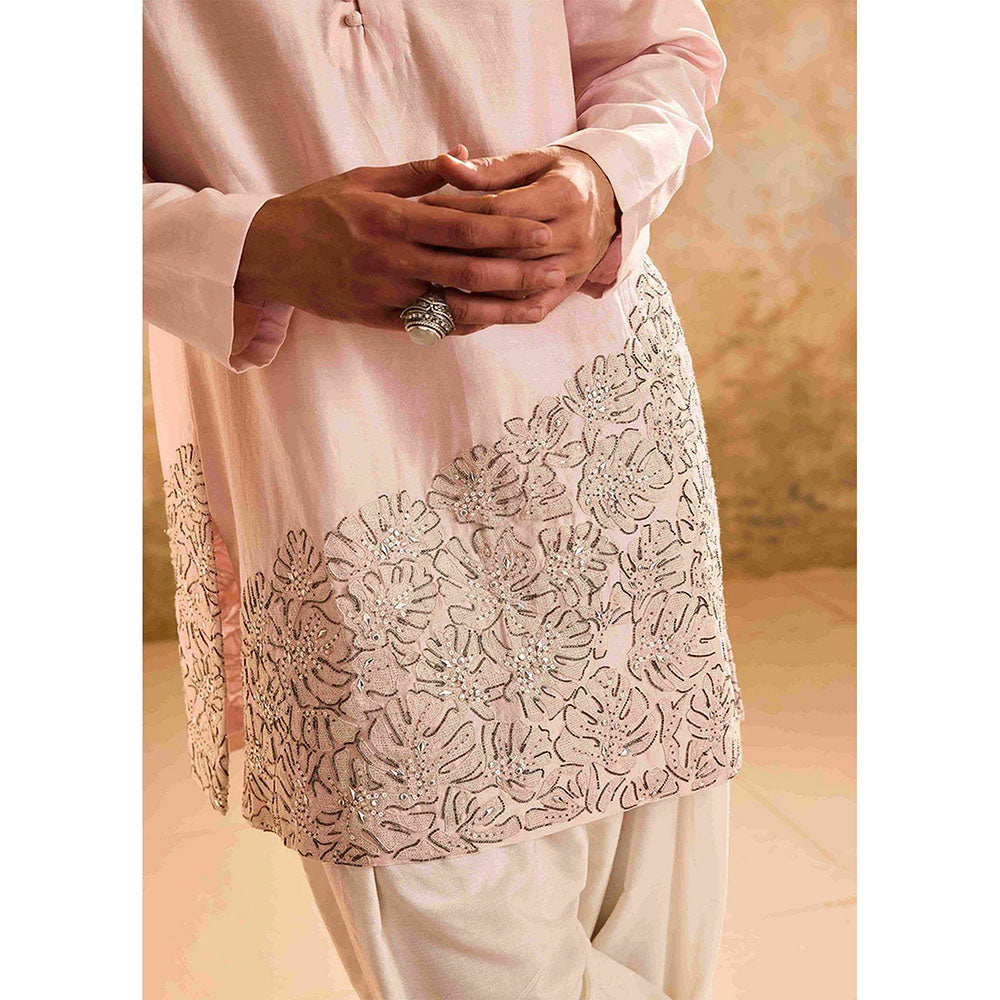 HISTORI Chanderi Men Pink Embroidered Kurta with Salwar