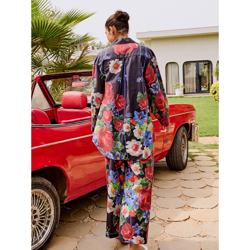 House of Fett Colmar Cross Stitch Cotton Co-Ord (Set of 2)