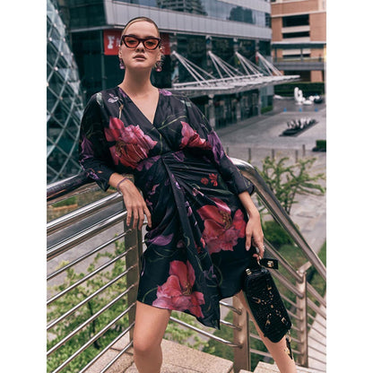 House of Fett Xoxo Pleated Dress - Black