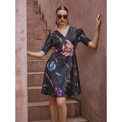 House of Fett Georgina Dress With Pleated Sleeve - Black