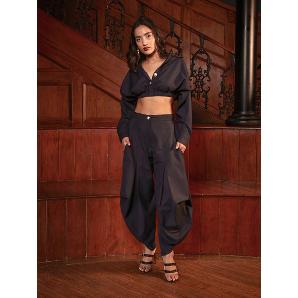 House of Fett Rotterdam Black Crop Top