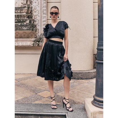 House of Fett Blake Organza Applique Floral Crop Top - Black