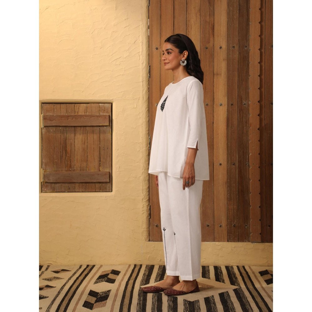 House of Chikankari Women's White Hand Embroidered Solid Co-Ord (Set of 2)
