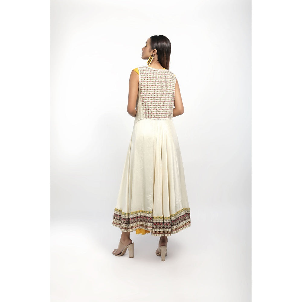 House of Kosh Yellow Anarkali Kurta with Silk Embroidered Flare Jacket (Set of 2)