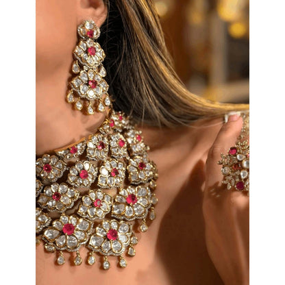 ILLUMINATE JEWELLERY Zaara Zewar Choker with Earrings