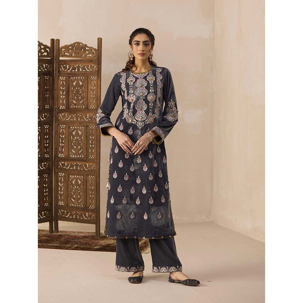 Inej Grey Straight Kurta with Pant (Set of 2)