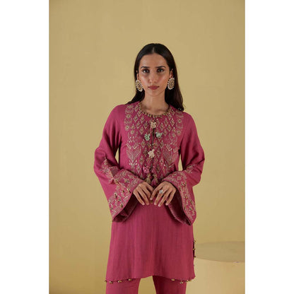 Inej Kashmiri Kurta in Pearly Pink with Pant (Set of 2)
