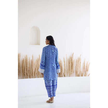 Inej Lakeer Blue Kashmiri Kurta with Pant (Set of 2)