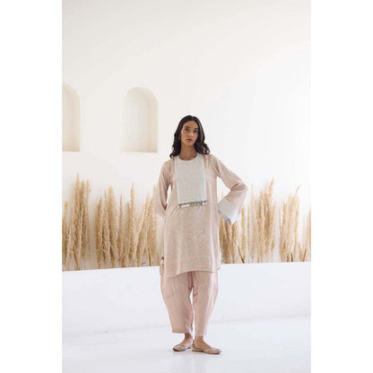 Inej Lakeer Beige Kashmiri Kurta with Pant (Set of 2)